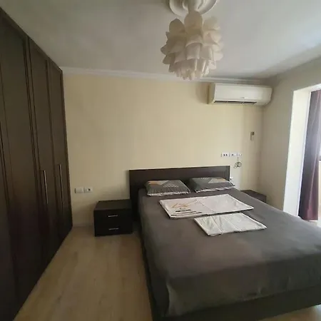 Chic Escape Tirana Central Apartment Near Blloku Apartment *