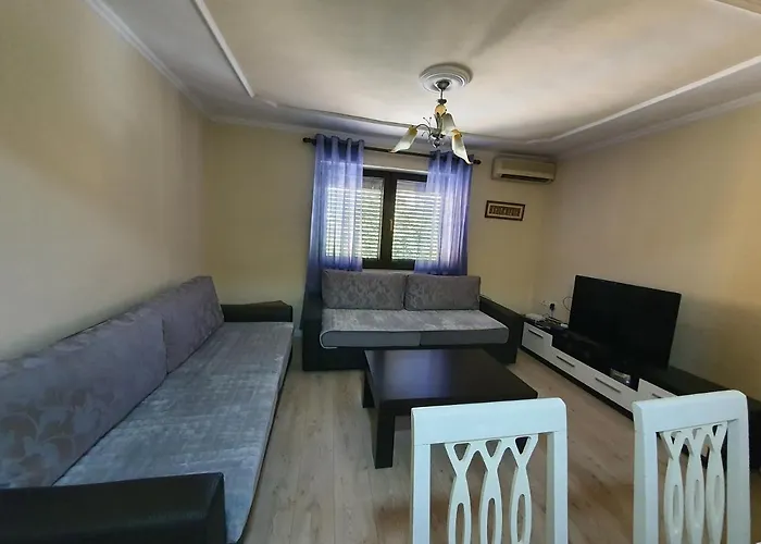 Chic Escape Near Blloku * 地拉那