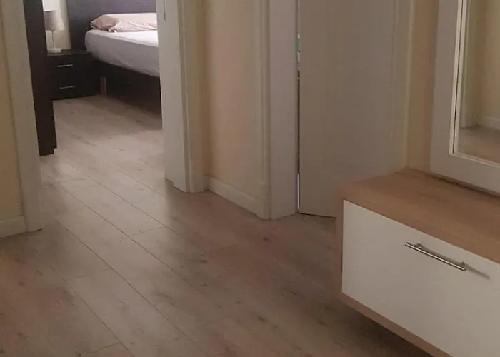 Chic Escape Near Blloku 公寓