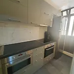 Chic Escape Near Blloku 地拉那