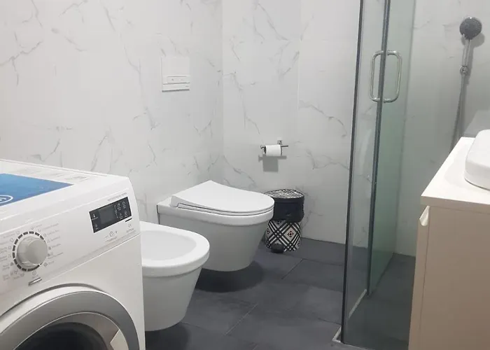 Apartament Chic Escape Near Blloku Tirana