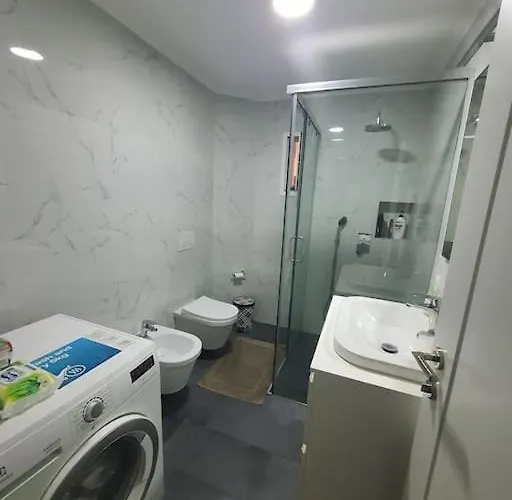 Chic Escape Near Blloku Apartment